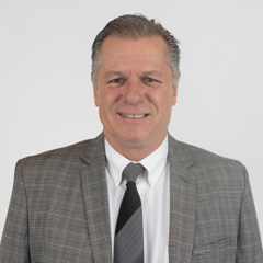Portrait of Doug Hutchinson